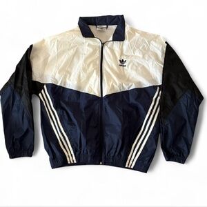 Vintage Adidas Men's Navy and White Windbreaker
